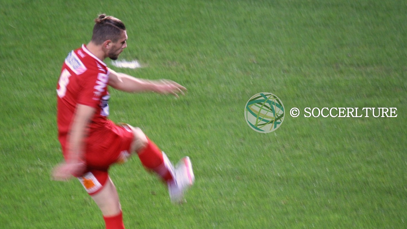 欧州蹴球文化探訪 ベルギーの光と闇 第三話 赤煉瓦の学び舎はリエージュに ページ 3 Soccerlture