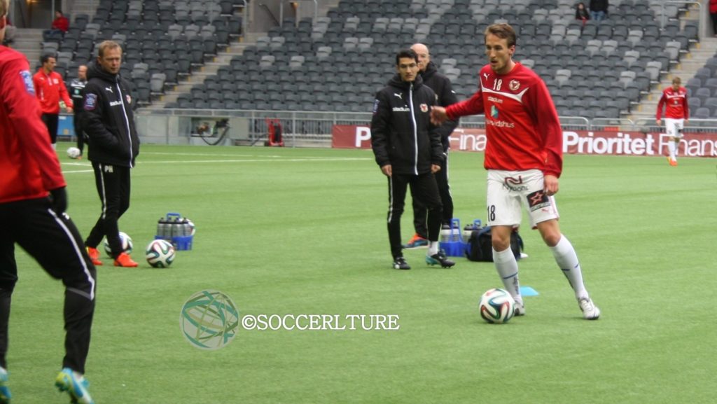 ぷら り 欧州蹴球場百景 119 テレツー アリーナ ストックホルム ページ 3 Soccerlture