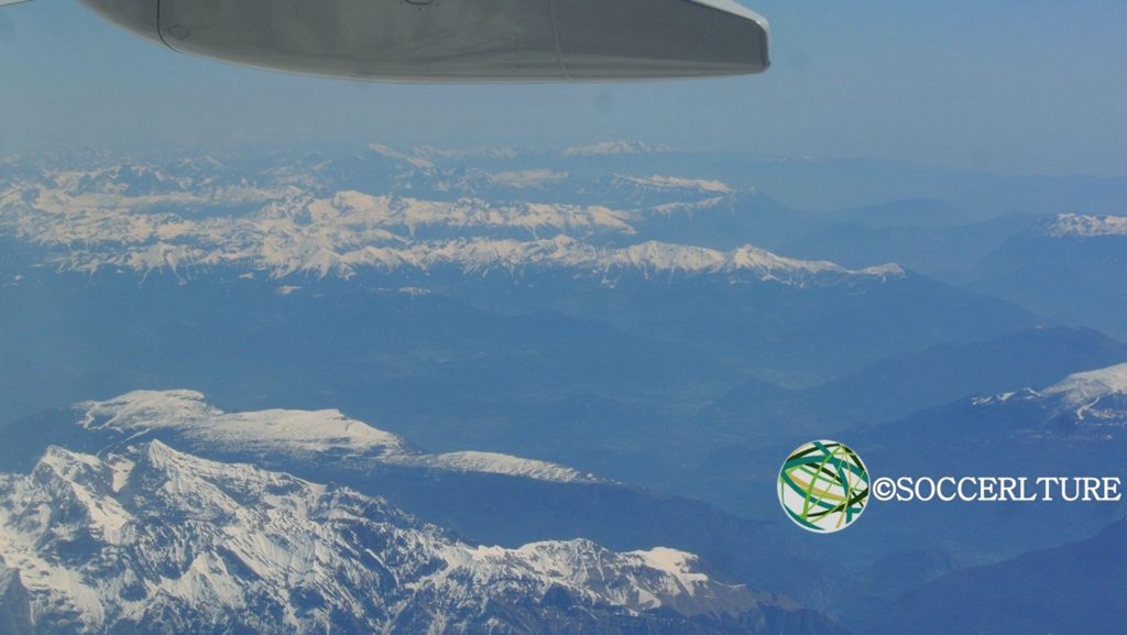 ぷら り 欧州蹴球場百景 139 スタディオ コルナレド ルガノ ページ 2 Soccerlture